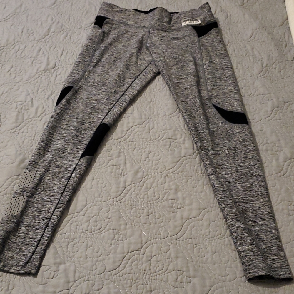 Victoria's Secret Ultimate Leggins Size Small